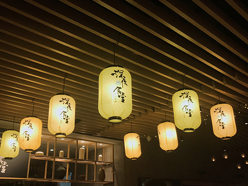 餐饮借势营销,饿了么这次又开了一家“深夜食堂”快 闪店