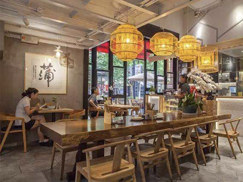 这几家生煎包的空间设计，看着设计就有食欲！