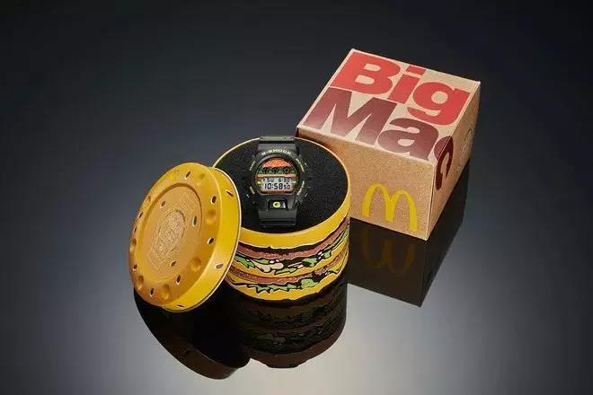 餐饮界的麦当劳又跨界与G-SHOCK合作推出了一款手表