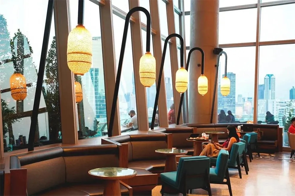 泰国星巴克餐厅灯光设计