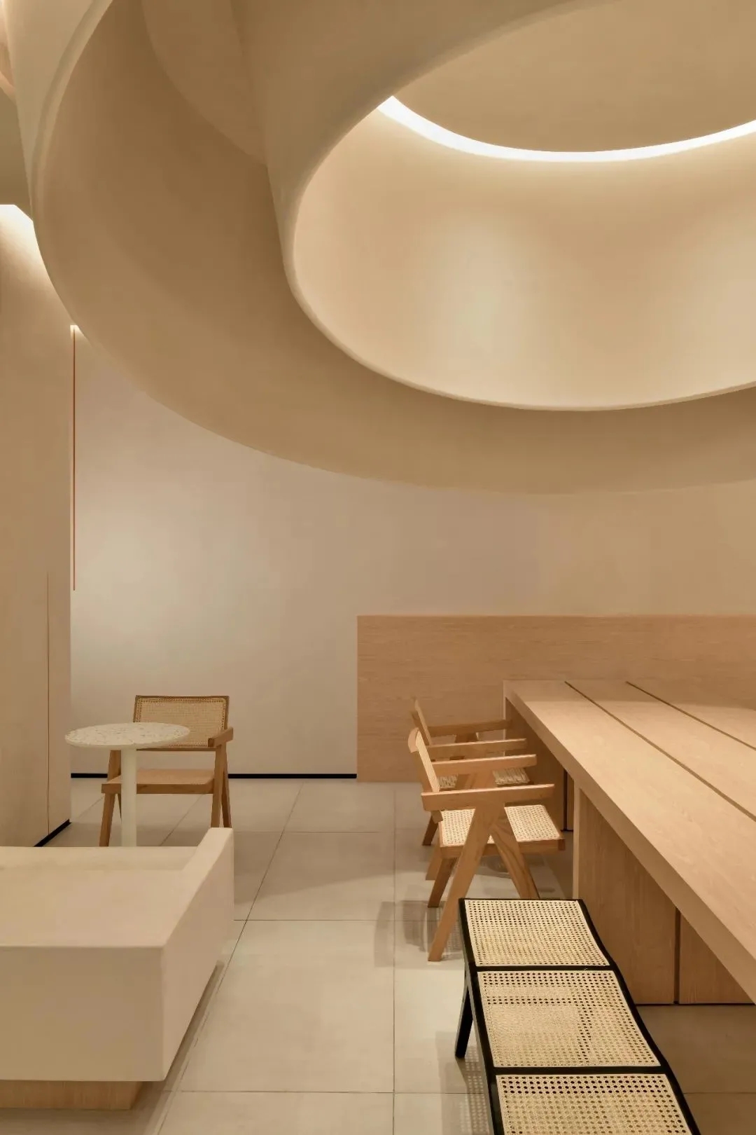 COCO都可奶茶餐饮空间设计
